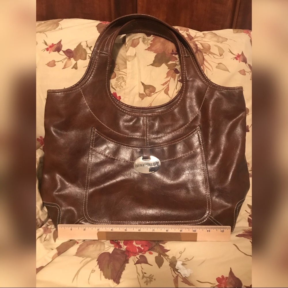 Handbag - Picture 3 of 7